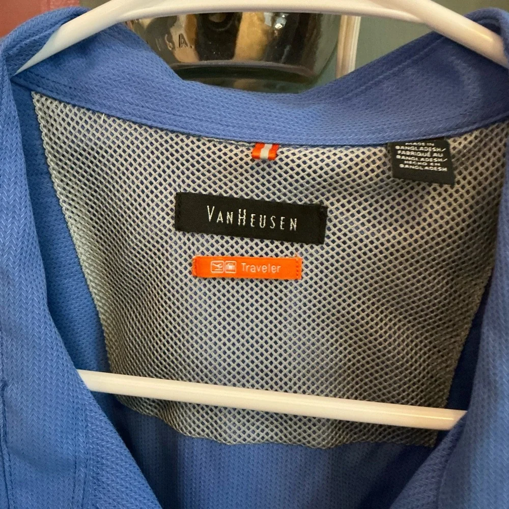 Men’s Button Short Sleeve Shirt - Picture 3 of 3